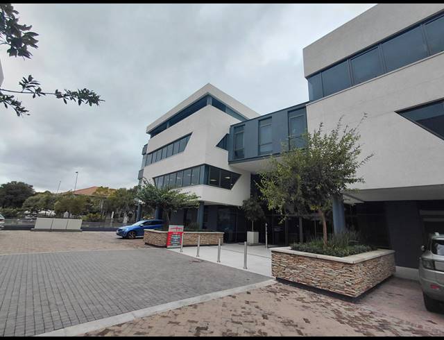 334M² OFFICE TO LET IN VORNA VALLEY